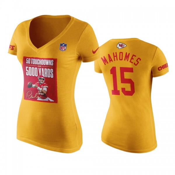 Kansas City Chiefs #15 Patrick Mahomes Gold 50 TDs and 5000 Yards Art T-Shirt